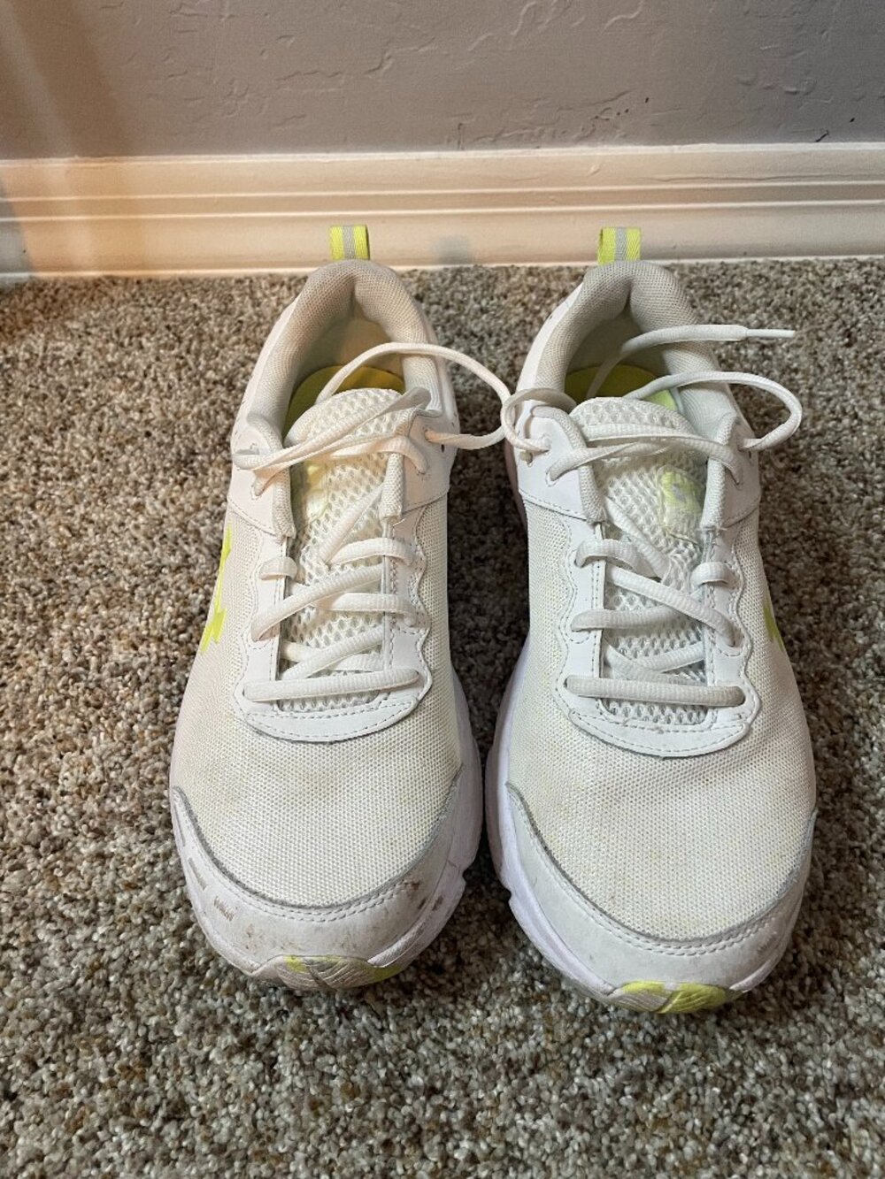Under Armour Women's Charged Assert 10, Size 11, Good Condition